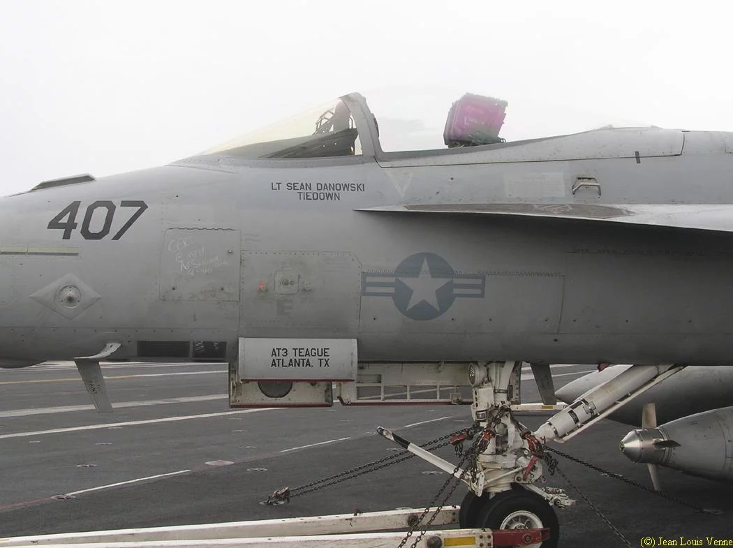 Un chasseur F-18