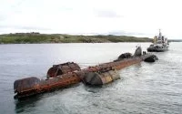 Le sous-marin russe K-159 lors de son remorquage