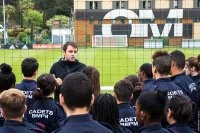 Les cadets du bataillon des marins-pompiers de Marseille à la rencontre des joueurs de l’OM