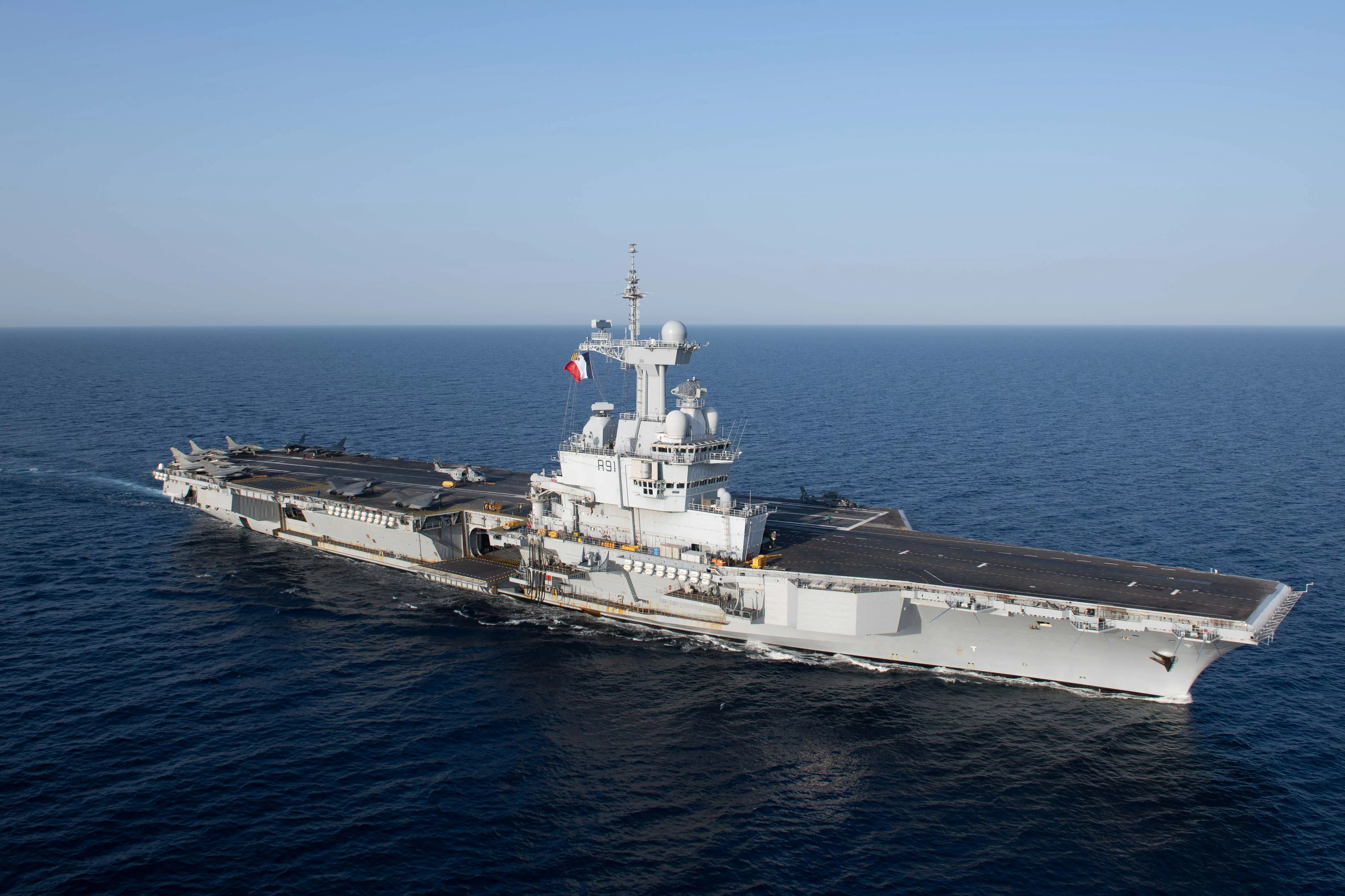 Le Charles-de-Gaulle