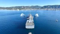Le bâtiment ravitailleur de forces Jacques Stosskopf arrive à Toulon