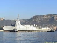 L'ex-Ouragan transféré dans le port de Bregaillon