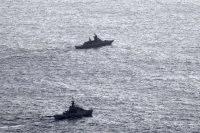 Le patrouilleur britannique HMS Severn piste la corvette russe RFN Stoikiy