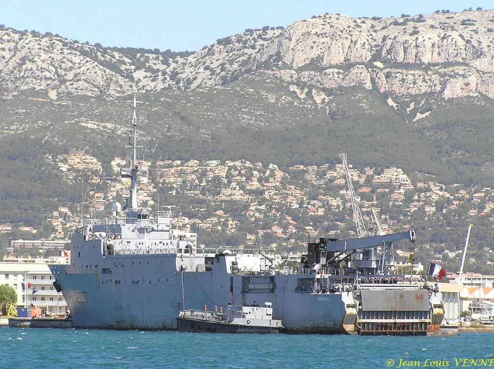 Le Bougainville