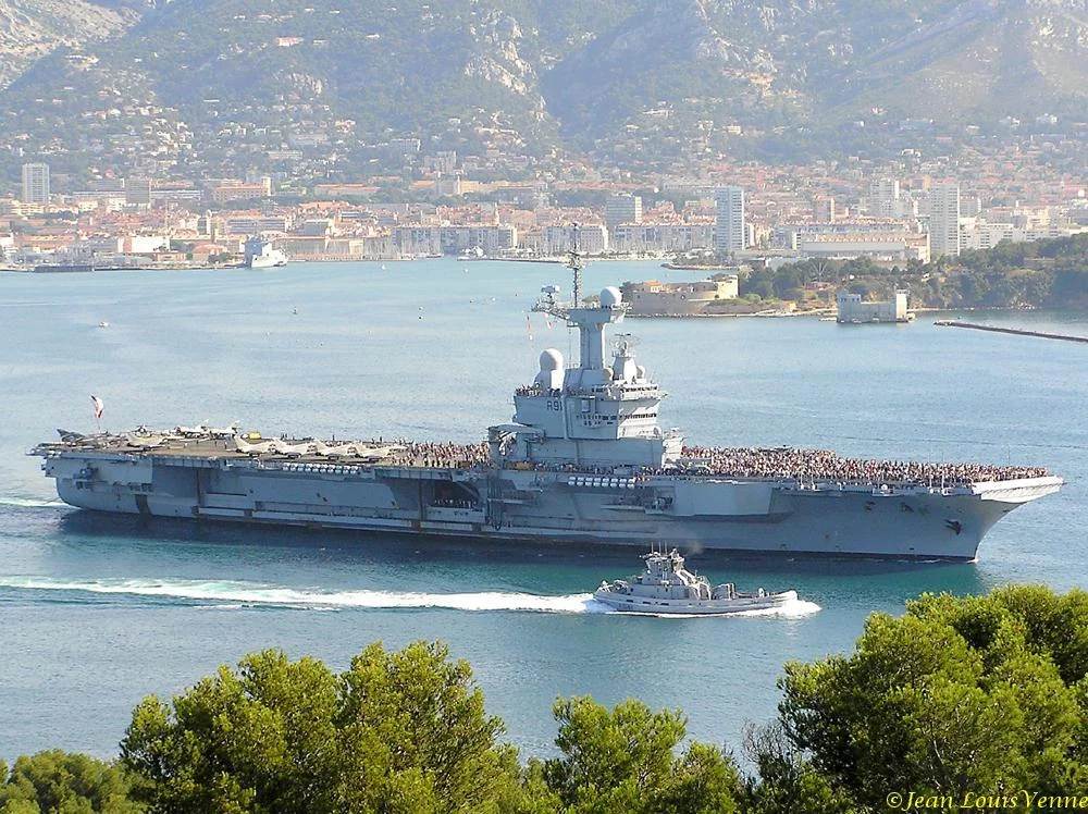 Sortie des familles du Charles de Gaulle