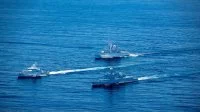 Une frégate de surveillance et des bâtiments de la marine colombienne