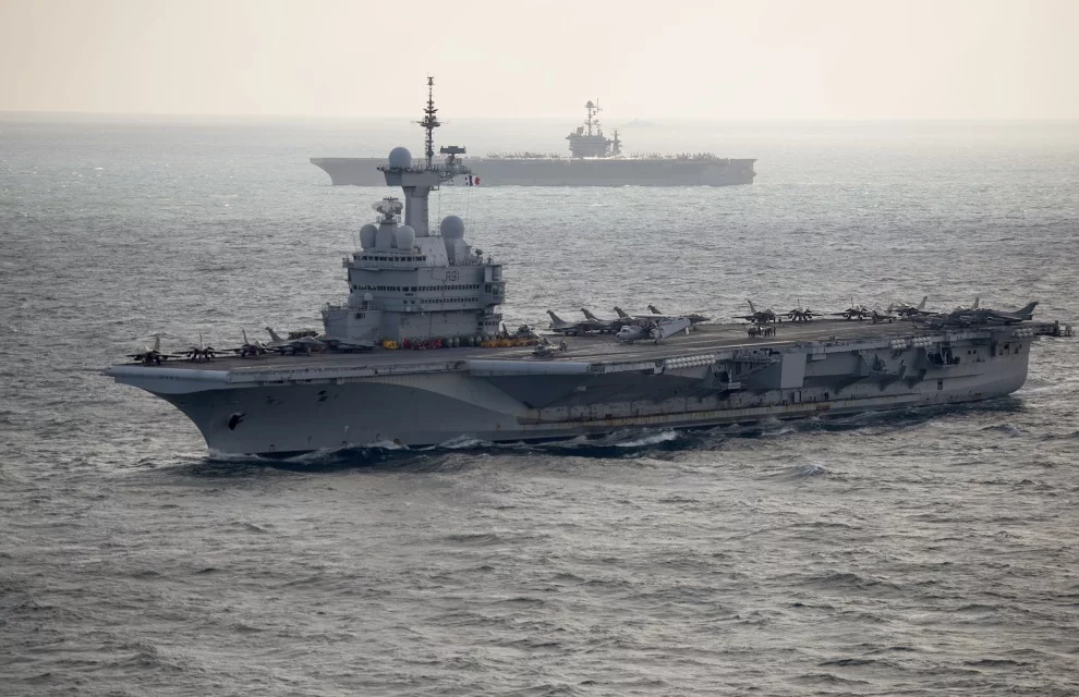 Les porte-avions Charles de Gaulle et USS Truman