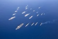 Le groupe aéronaval accompagnant le porte-avions Charles de Gaulle pour la mission Akila