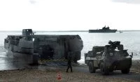 Des troupes françaises débarquent en Grande-Bretagne pour la première fois depuis 216 ans