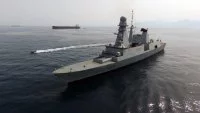 La frégate Forbin patrouille dans le détroit d'Ormuz