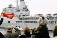 Départ de la Jeanne-d'Arc et du Georges Leygues le 08/12/04