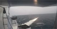 Tir d'un missile Mer-Mer 40 à bord du Forbin
