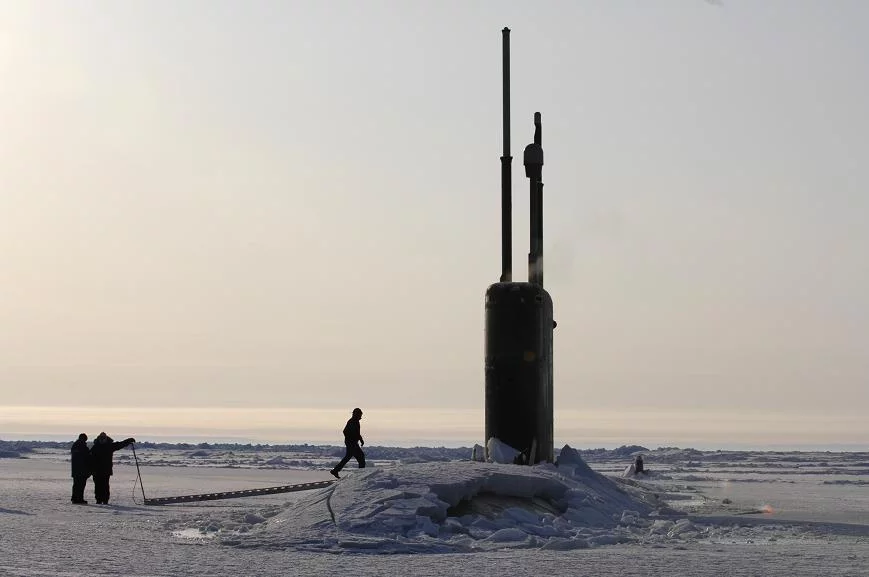 L'USS Alexandria a traversé la banquise