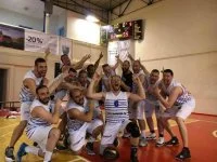 L'équipe de la marine de basketball, championne de France militaire