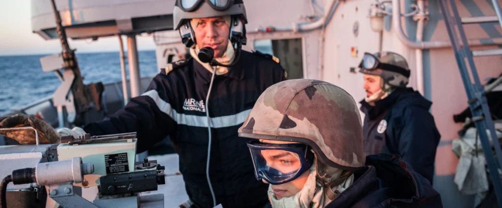 Le Jean Bart coopère avec le 54ème régiment d’artillerie