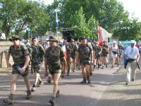 Des réservistes de la marine participent à la marche de Nimègue