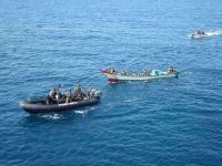 La frégate De Grasse intercepte un groupe de pirates somaliens
