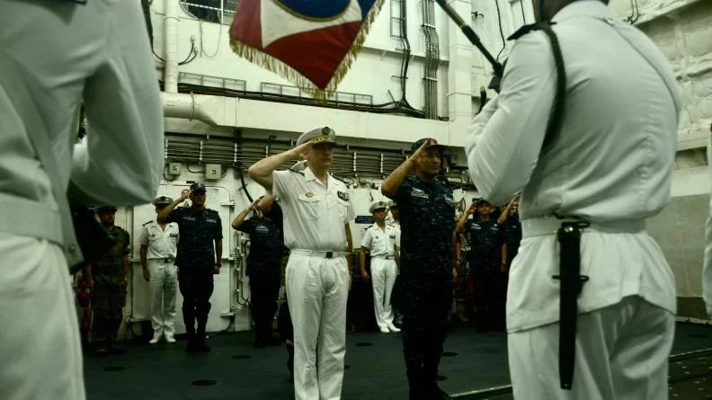 Le chef d’état-major de la Marine et son homologue égyptien à bord du Chevalier Paul