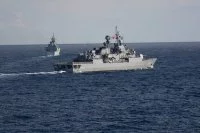 Un groupe de navires de l’OTAN va s’entraîner avec le Charles de Gaulle