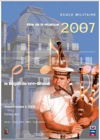 Le Bagad de Lann-Bihoué fête la musique Ã  Paris