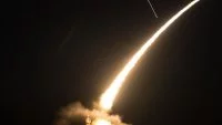 Tir d'un missile anti-aérien Piorun