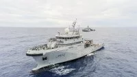 Le Bougainville conduit divers exercices avec le patrouilleur anglais Tamar