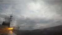 La frégate Courbet effectue un tir de missile Sadral