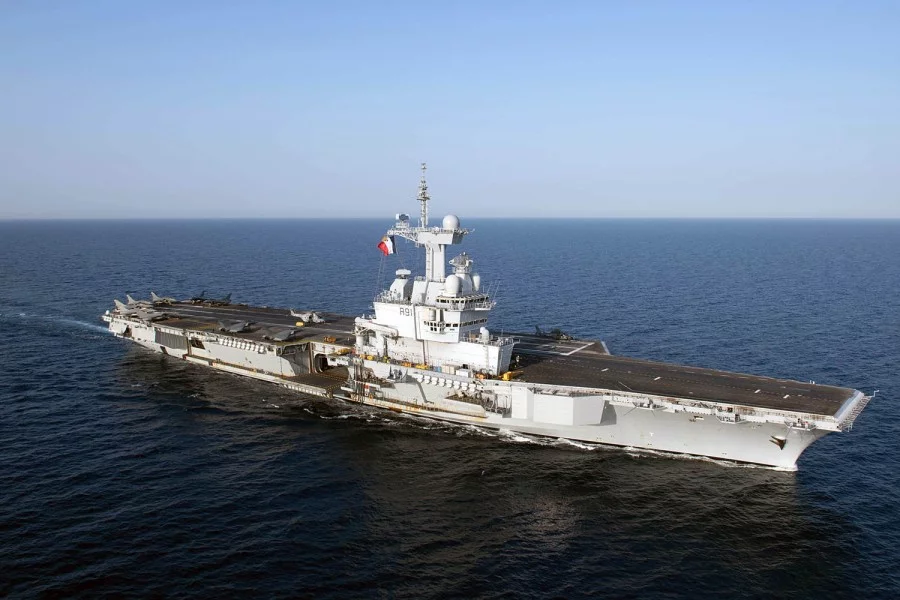 Le porte-avions Charles de Gaulle