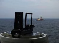 Un chalutier vu depuis le Flamant