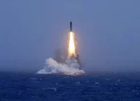 Lancement d'un missile à capacité nucléaire par un sous-marin chinois