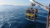 Mise à l'eau du véhicule télé-opéré Diomède