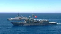 Une frégate légère furtive (FLF) de la Marine nationale et la frégate turque Gelibolu