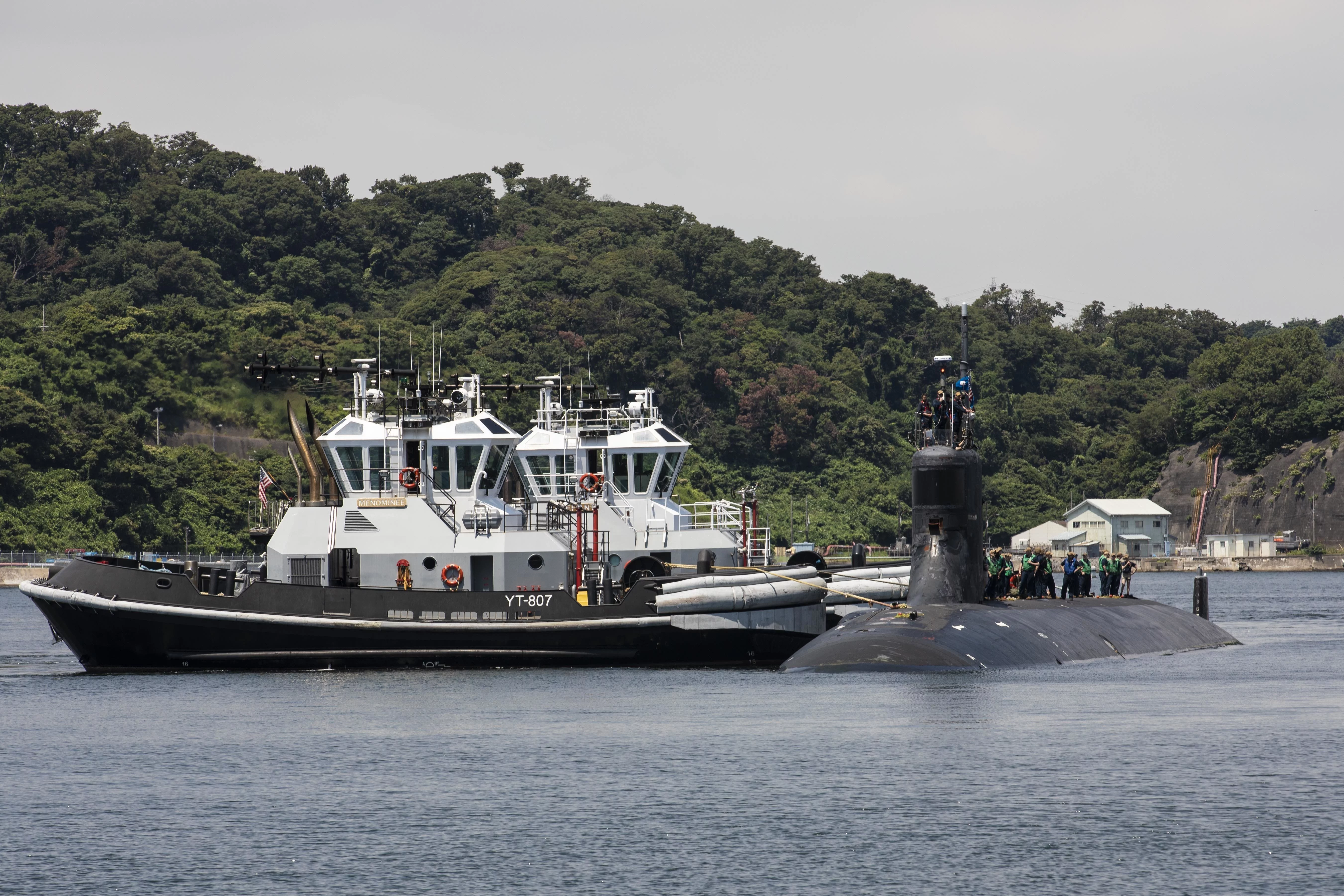 Le sous-marin USS Connecticut arrive à Yokosuka en juillet 2021