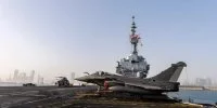 Le porte-avions Charles de Gaulle à Abu Dhabi