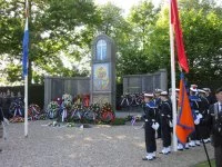 Le monument de Kapelle toujours très fleuri chaque 21 mai