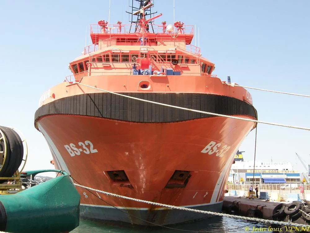 Le Clara Campoamor